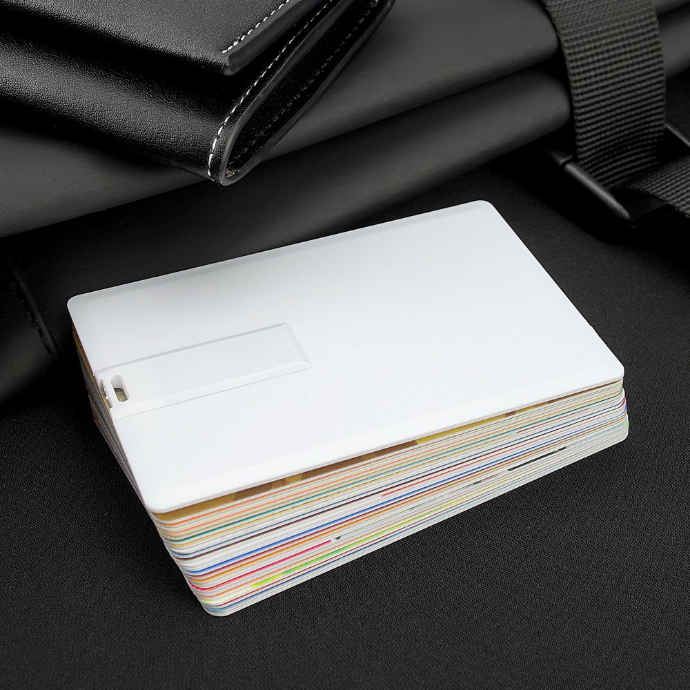 картинка Флешка Card, 8 Гб, белая от магазина Одежда+